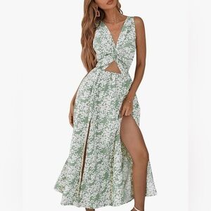 NWOT Women's Boho Ditsy Floral V Neck Split Hem Backless Sleeveless Maxi‎ Dress